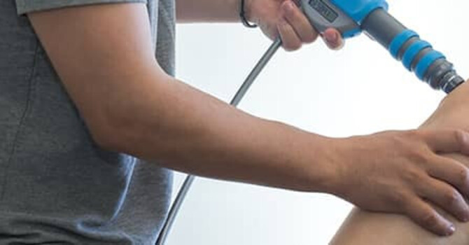 How Shockwave Therapy Can Treat Knee Pain image